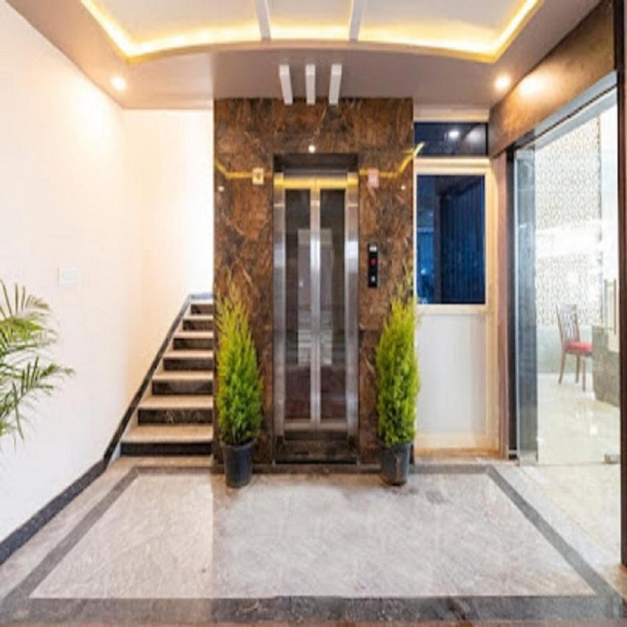 Vovo Hotels Yelahanka Exterior photo