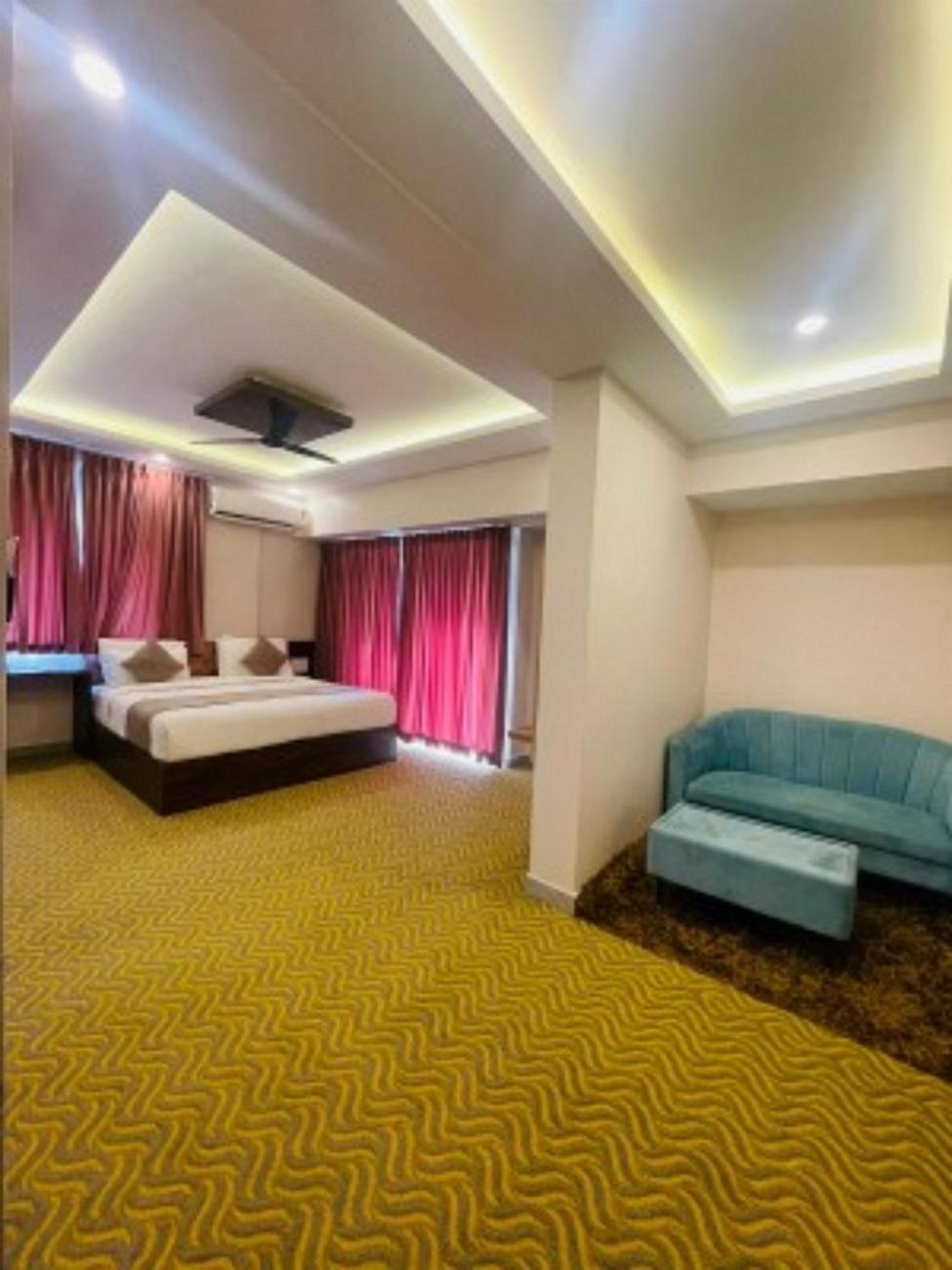 Vovo Hotels Yelahanka Exterior photo