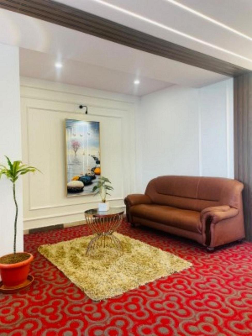 Vovo Hotels Yelahanka Exterior photo